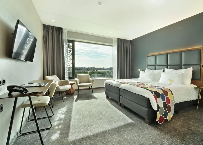 فندق فان دير فالك نايميخن-لينت