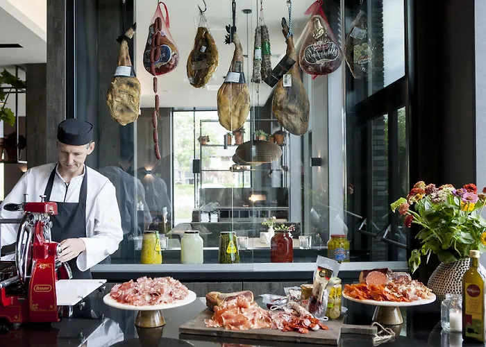 Отель Der Valk Nijmegen-lent